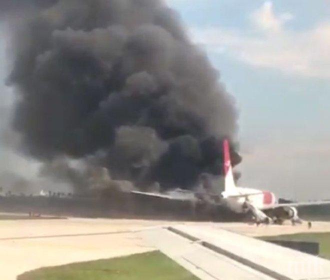 Ужас в Холивуд: Самолет се запали при излитане! Има пострадали (снимки)
