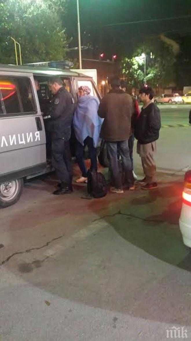 ПЪРВО в ПИК! Екип на КАТ-София арестува четирима бежанци (снимка)