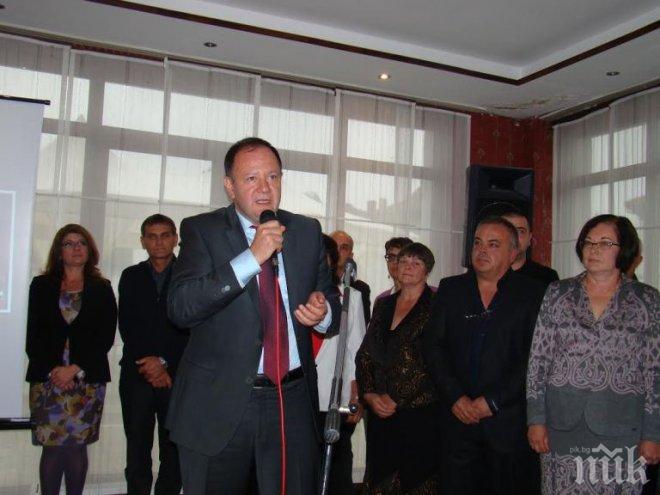 ЕКСКЛУЗИВНО в ПИК! На Позитано става горещо! Опоненти точат секира за Миков!