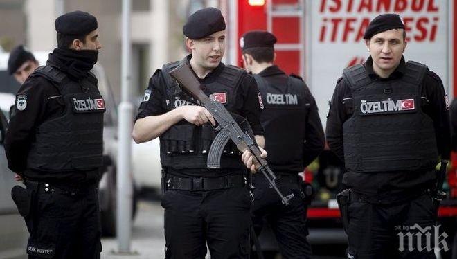 Турската полиция задържа 44 души при акция срещу „паралелната държава“ на Гюлен