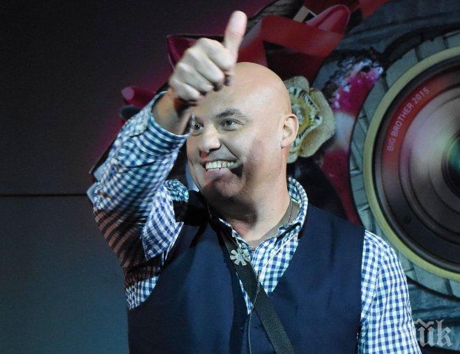 Само в ПИК! Иво Танев възседна голата Светлана (снимка)