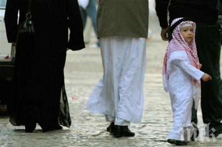 Египтянин имал второ семейство в гаража