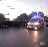 Линейки заклещени в полицейския протест (снимки)