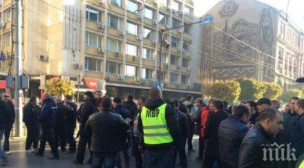 eксклузивно пик напрежението мвр расте стотици прииждат финансовото министерство задават тежки дни бъчварова