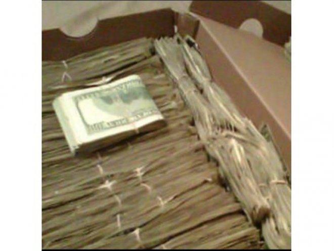 Парите за бежанците се пилеят и не стигат до тях