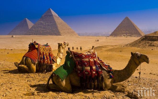 Археолози ще сканират египетските пирамиди с космически лъчи