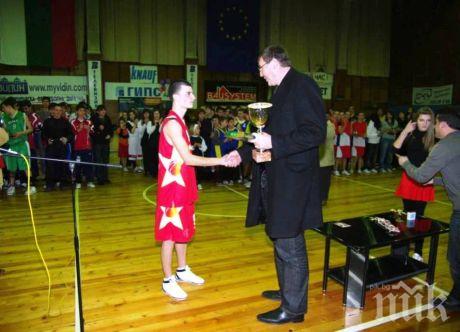 Глушков и Везенков търсят треньор за националния отбор