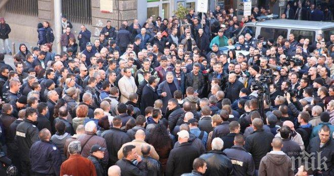 Полицаи от Варна се вдигат на голям протест в София! Подкрепят ги от цялата страна