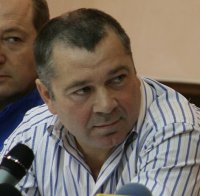 Само в ПИК: Митко Събев отказва да продаде дела си в 