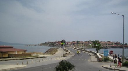 военните продават търг имот несебър