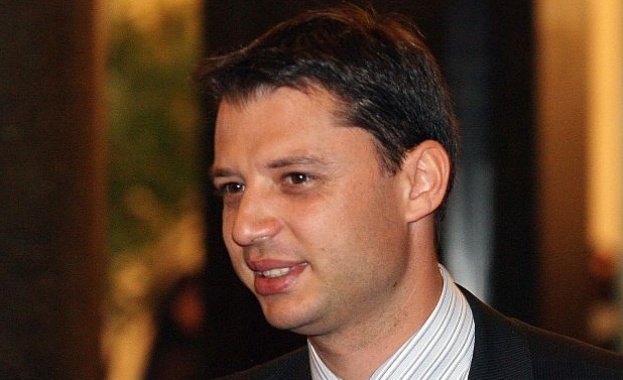 Добрев захапа БСП: Още през 2008 г. знаехте, че Белене ще струва 10 млрд. евро