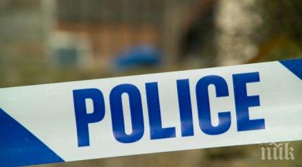 зверство американски ченгета застреляха детенце очите баща видео