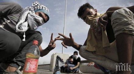 палестинците започнали възстановяват тунелите пограничния египет град рафах залети солена вода