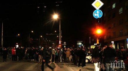 движението орлов мост блокирано отново