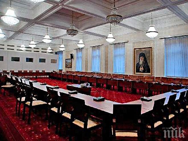 Консултациите за нов румънски премиер продължават и следващата седмица