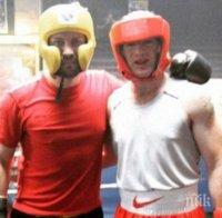 Шоу! Рууни просна на пода с шамар суперзвезда в кеча (видео)