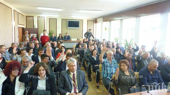 Новоизбраните кметове и съветници в Мездра положиха клетва
