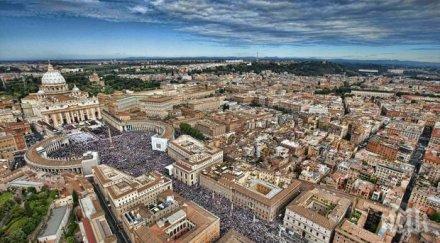 ватиканът гей сауни салони секс услуги