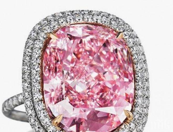 Китаец брои 28,5 млн. долара за пръстен с розов диамант