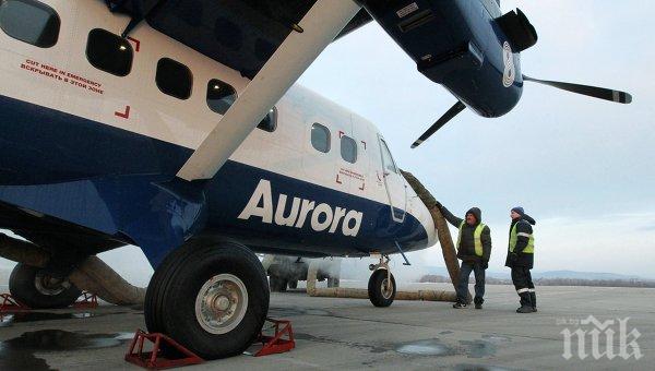 Самолет в Русия кацна аварийно заради пукнато стъкло