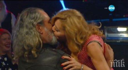 първо пик излизането ернестина вип брадър актрисата слабаков лудяха цяла нощ леглото горещи снимки