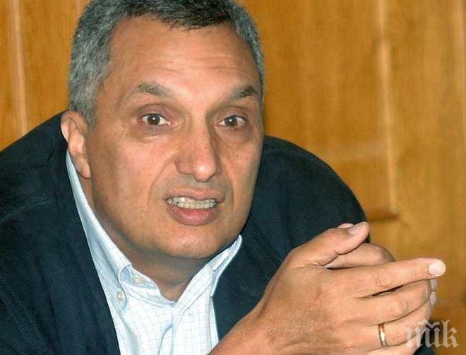 Ексклузивно! Съпругата на касиера на Костов гълта бюджетни пари за преводи
