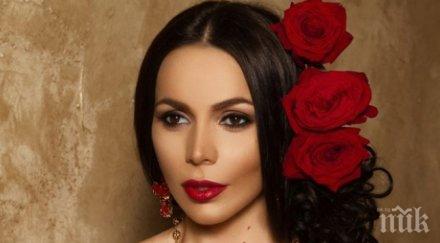 скандална алисия пак показа зърното певицата залага отново голотата снимка