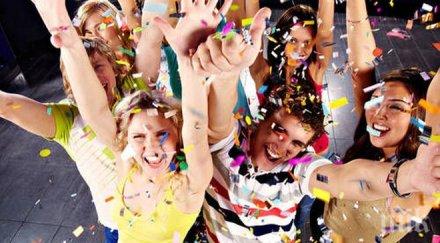 скандал роден чалга клуб подигра трагедията париж вижте снимки