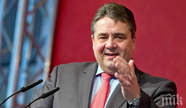 Вицеканцлерът на Германия се обяви срещу разширяването на бойните действия в Сирия след терористичния акт в Париж