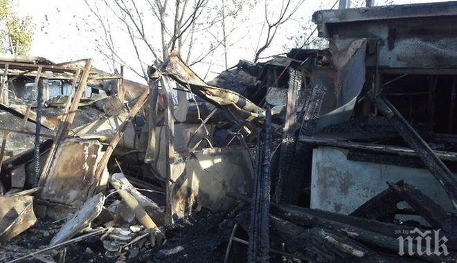 Горя заведение в Несебър (снимки)