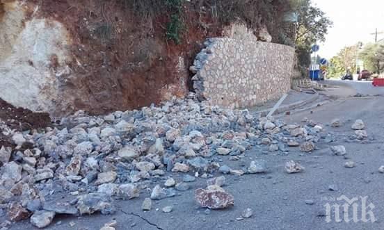 Две мъртви жени след труса в Гърция 