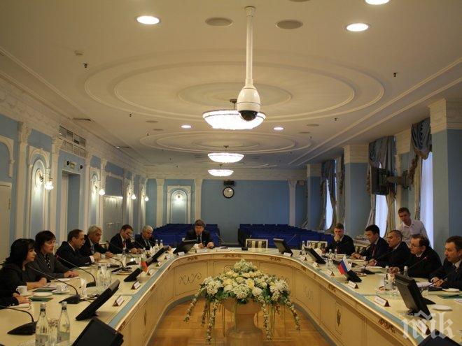 Министър Петкова се срещна с председателя от руска страна на междуправителствената комисия Сергей Герасимов
