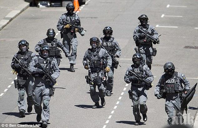 Холандската полиция е провела мащабна операция, двама души са арестувани
