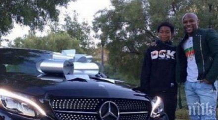 мейуедър зарадва сина кола $231 000