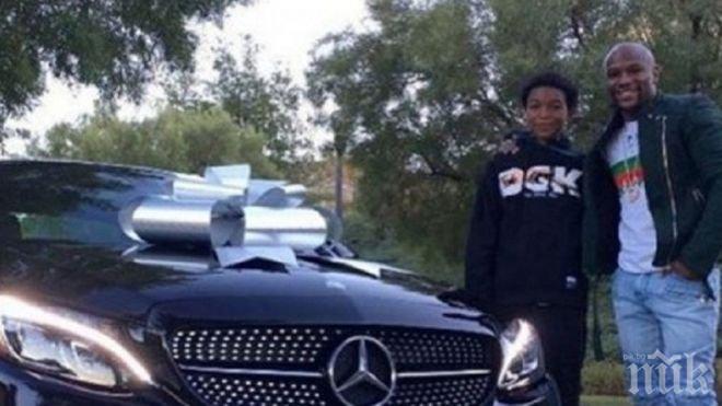 Мейуедър зарадва сина си с кола за $231 000