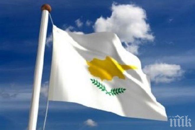 Лидерите на етнически разделения Кипър осъдиха нападения срещу кипърски турци 