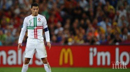 роналдо вкарва дузпи барса