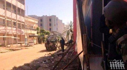 освободени заложници твърдят екстремистите хотела бамако говорят английски