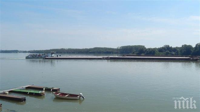 Ниското ниво на река Дунав затруднява корабоплаването 