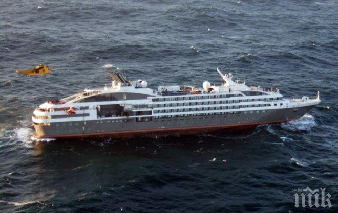 Британски войници са спасили 347 души от горящ круизен кораб
