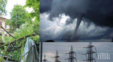 мощният ураган остави хиляди без ток хората нямат връзка света вижте засегнатите места