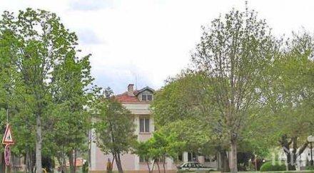 чистят един ден град кресна