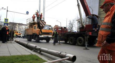 стълб падна възлово столично кръстовище