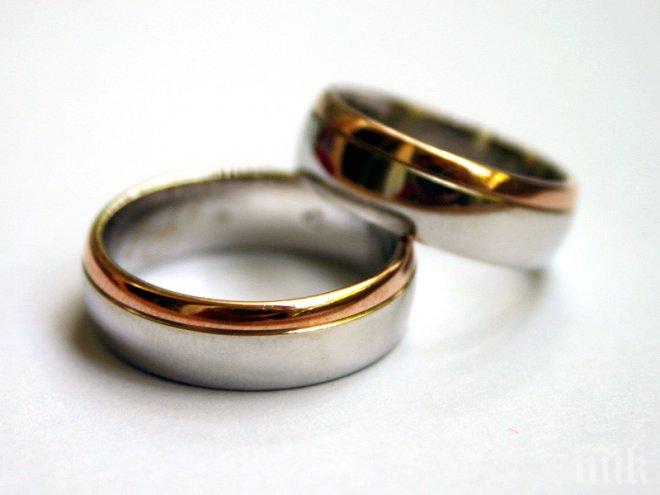 Младеж направи най-екстравагантното предложение за брак в Свищов
