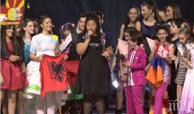 ЕКСКЛУЗИВНО! Ето кой е победителят на Детската Евровизия (снимки и видео)