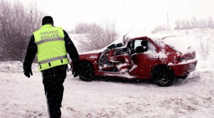 двама загинали пътя денонощието