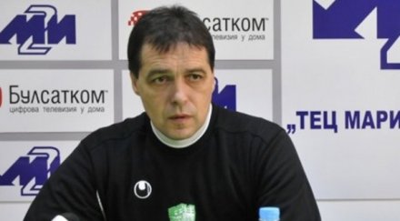 петър хубчев предложи договор естонски национал