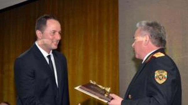 Отличиха най-добрите столични пожарникари