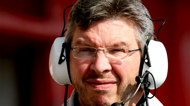 Рос Браун остава в Мерцедес