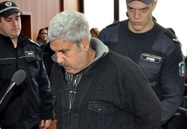 Отложиха делото срещу обвинения за убийството в Катуница